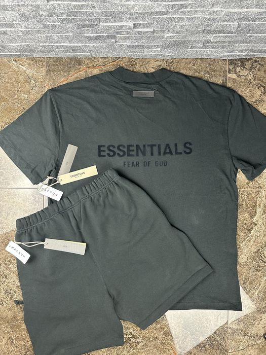 Compleu Essentials cu eticheta pacsun