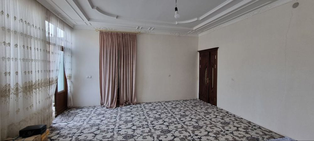 Srochni uy sotiladi 168.000$ kelishamiz  16 yillik chigʻatoy mahalla