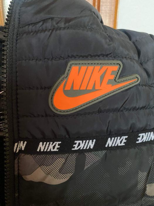 Мъжко детско яке- Nike
