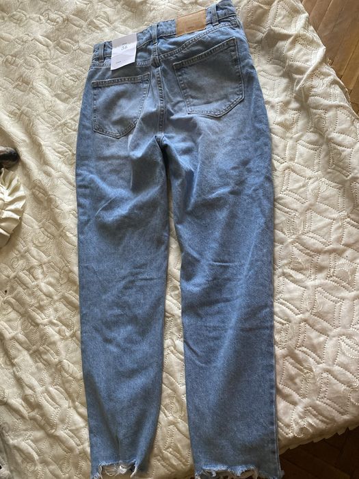 Дънки Bershka  чисто нови