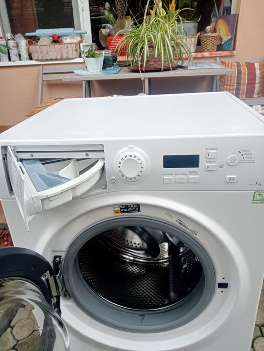 Siemens Bauknecht Masina de spalat Germana Premium 8 KG Clasa AAA 1400 rot
