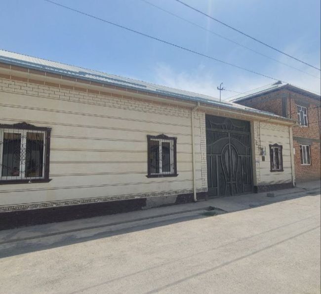 Satkak MFYda 8 sotixli, 7 xonali yangi remontli uy sotiladi