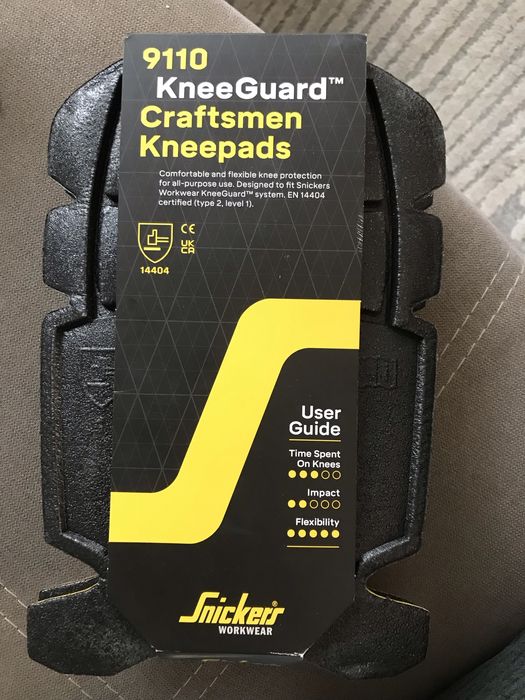 Предпазни професионални наколенки от пяна Snickers 9110
