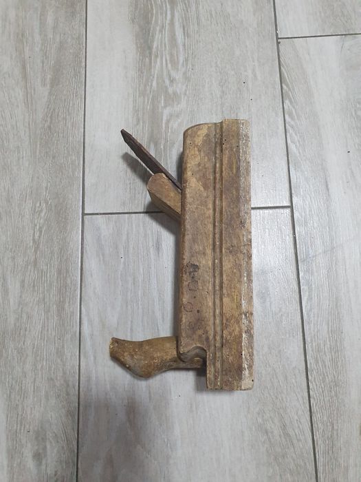 Rindea veche manuală