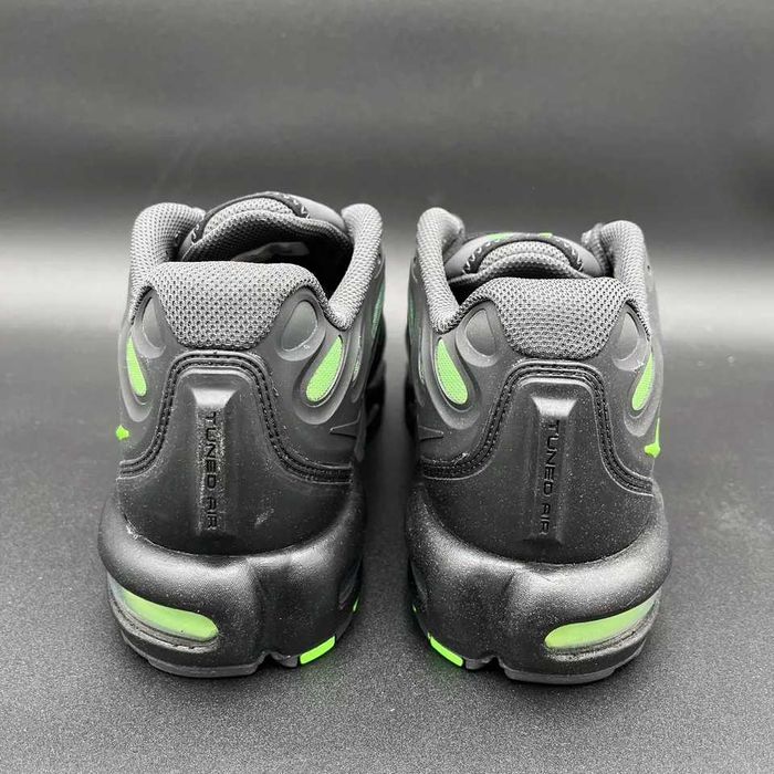 Обувки Nike / Air Max Plus / TN "Drift Black And Green" + КУТИЯ