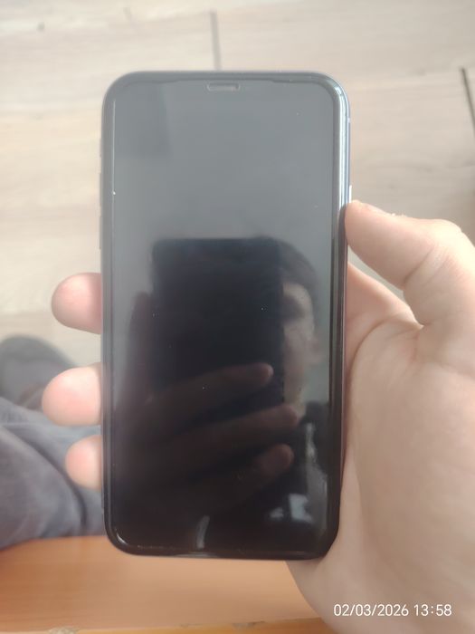 Продам айфон 11 акб 73