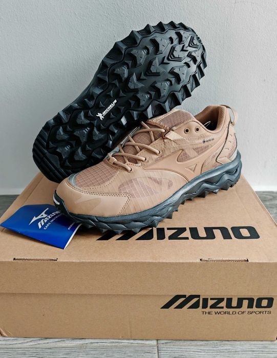 Adidași Mizuno wave GORE-TEX nr. 44 Iernut • OLX.ro