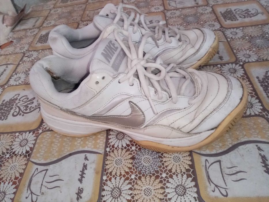 Маратонки 39н NIKE