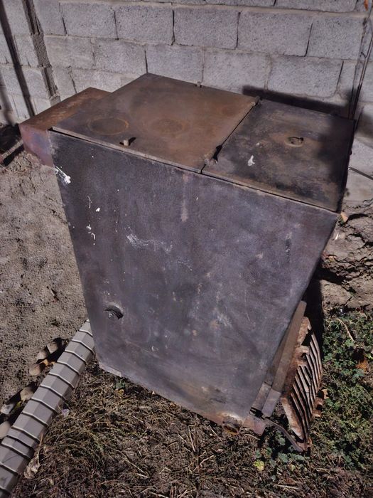 Продам печку эконом.
