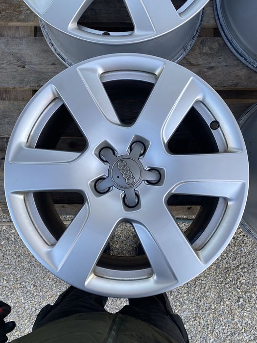 17 цола 5 х 112 мм Ауди , Audi Q 5 , A 6 , Q 3 , A 4  , A 3