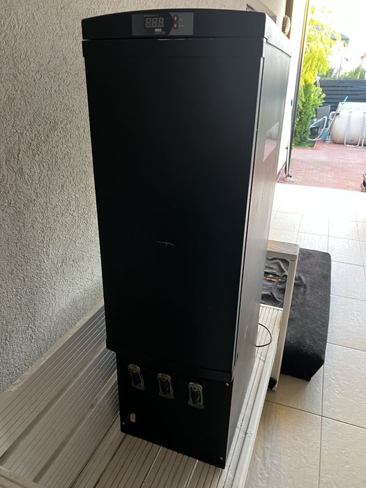 Frigider pentru 3 cutii de vin 10 L