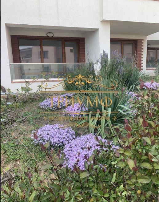 Продава се Четиристаен апартамент в Варна, Виница - 120 кв.м за 2012 €/кв.м - Снимка #5