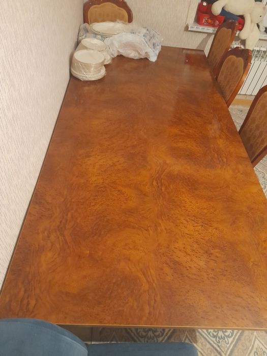 Кухня гарнитура и стол