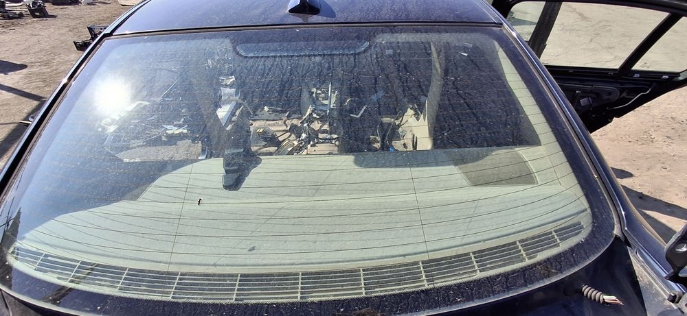 Задно стъкло от BMW E90 335D 286HP M57
БМВ Е90 335Д 286 КС М57