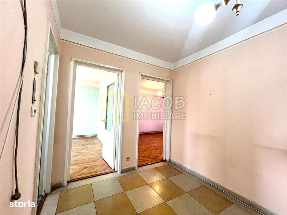 Apartament 2 camere decomandate, etaj 3, zona Energiei, str. Banatului
