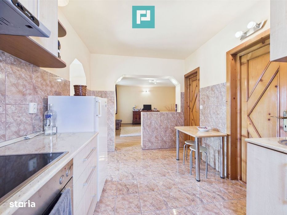 Vilă cochetă 4 camere P+M în Munar