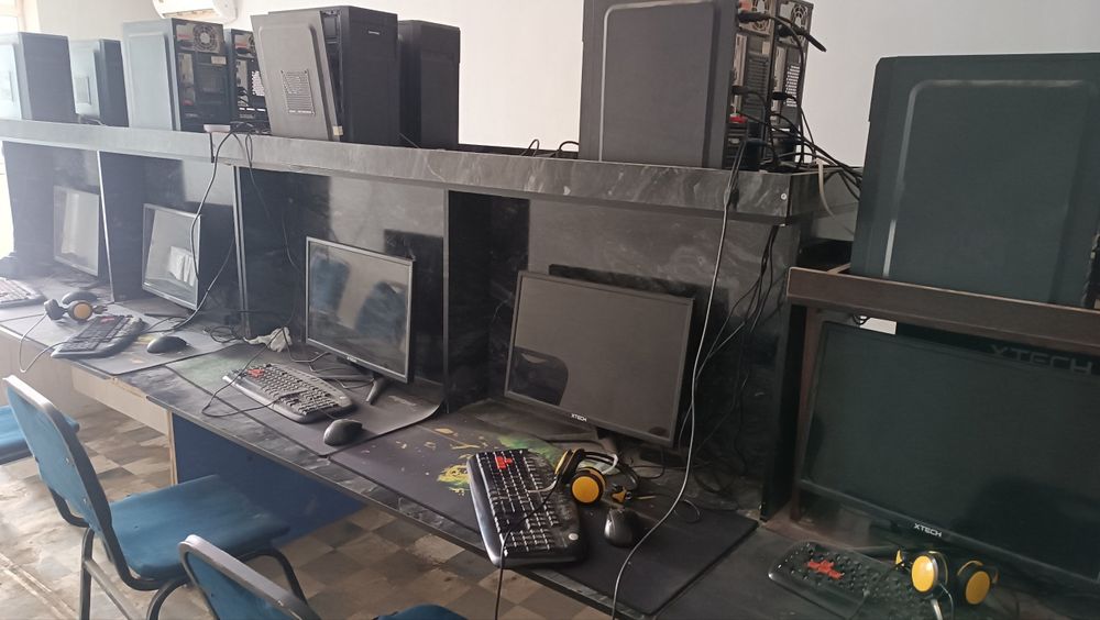 Kompyter satiladi 10 Dana baylanis ushin