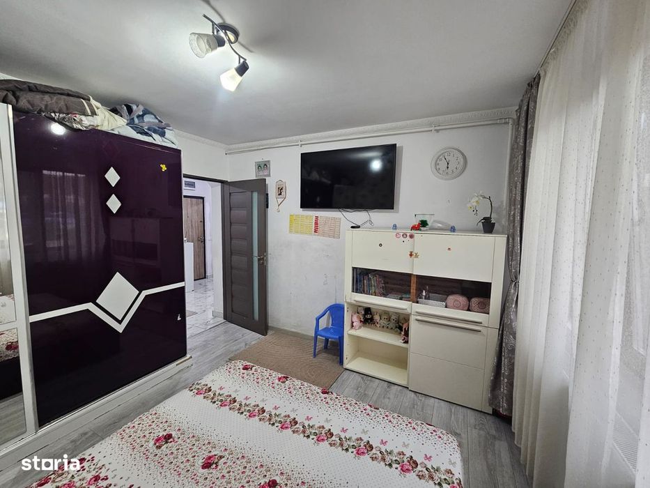 Apartament cu 2 camere de vânzare în Curtea de Argeș.