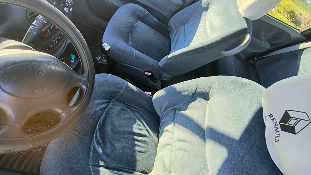 Рено Меган Сценик 1.6 90 коня