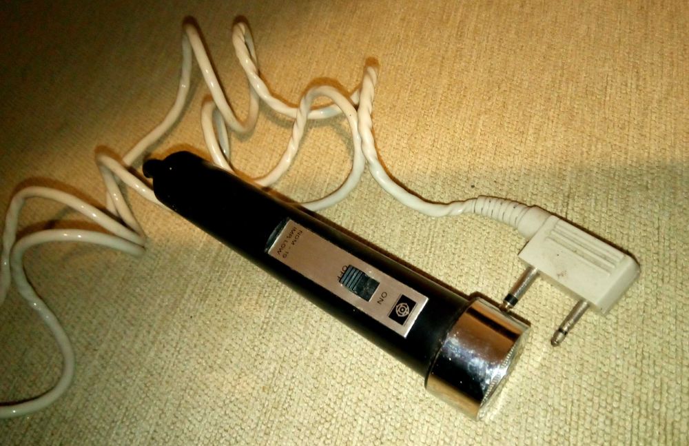Ретро микрофон Hitachi - Vintage