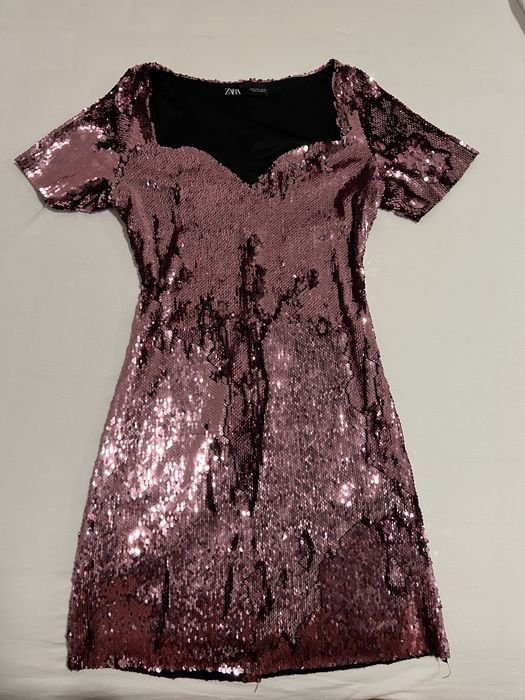 Рокля с пайети Zara