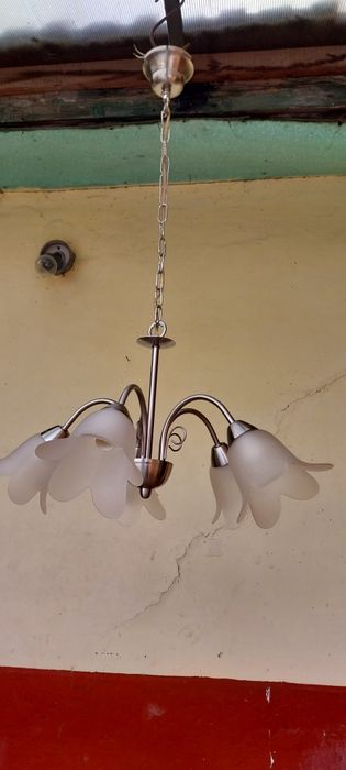 Candelabru, lustra de tavan