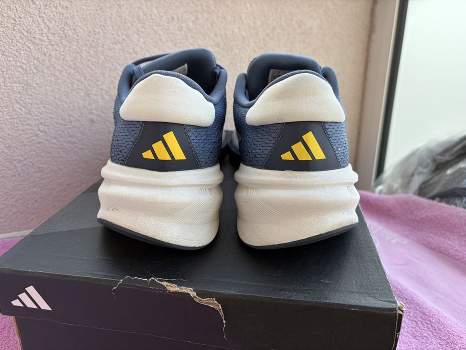 Мъжки маратонки adidas supernova 43-44 номер