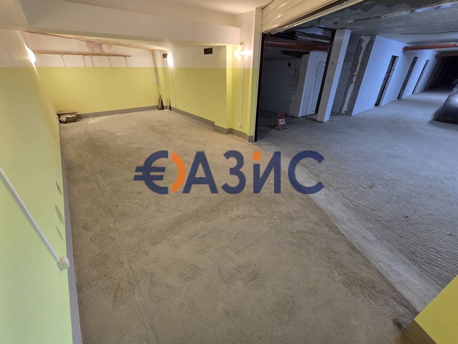 Голям подземен Гараж в сграда Златна рибка, Несебър, България, 33,44