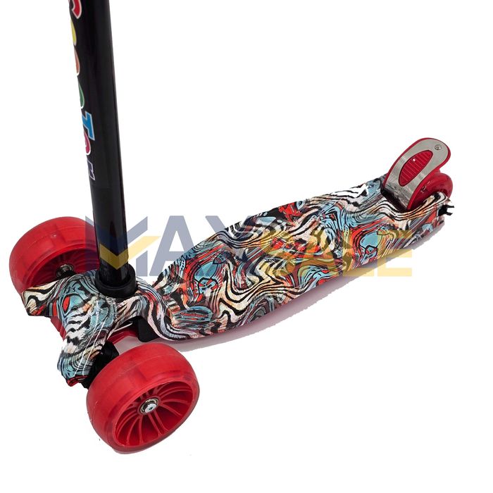 Детска триколка тротинетка различни цветове с 3 светещи колела