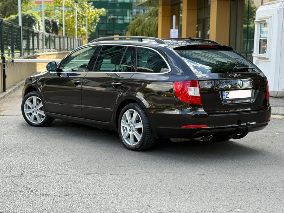 SKODA Superb 2013 — imagine 4