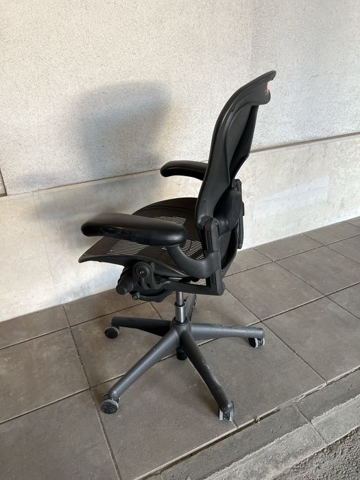 Eргономичен офис стол HERMAN MILLER AERON  размер В