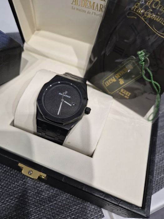 Мъжки часовник нов. Без забележки