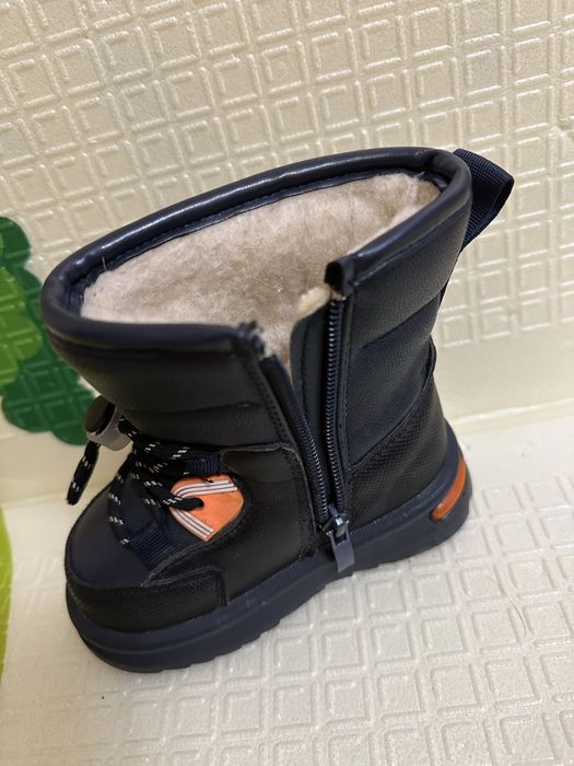Зимние детские ботинки