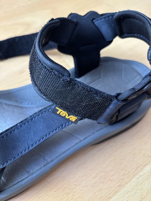 Sandale Teva Terra Fi Lite Leather , masura 44,5, piele intoarsa, stare foarte buna