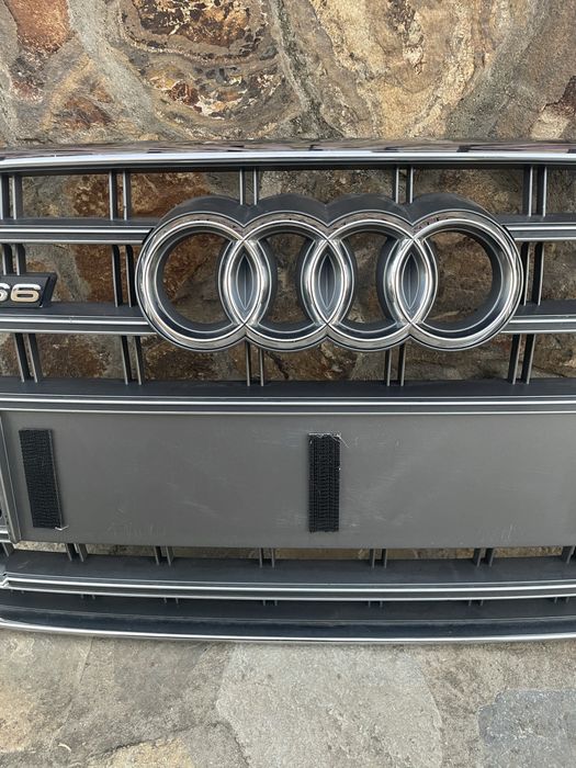 Grila central Audi S6 C7.5