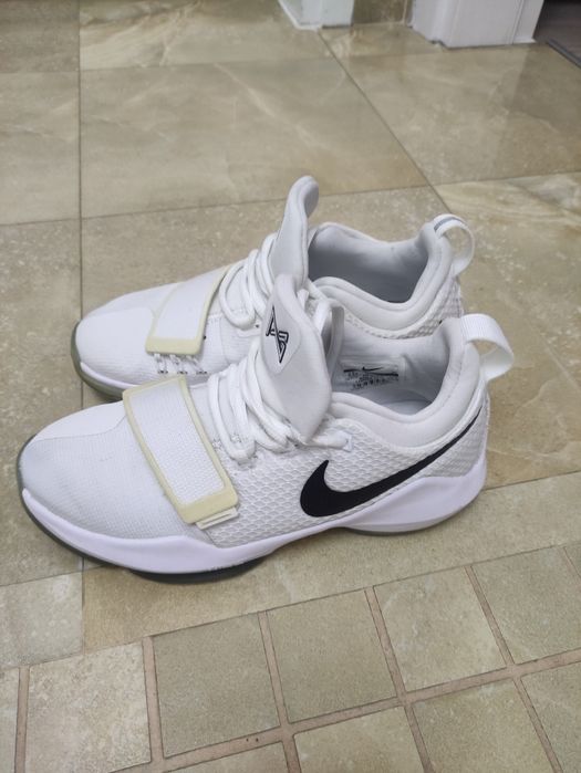 Оригинални маратонки Nike