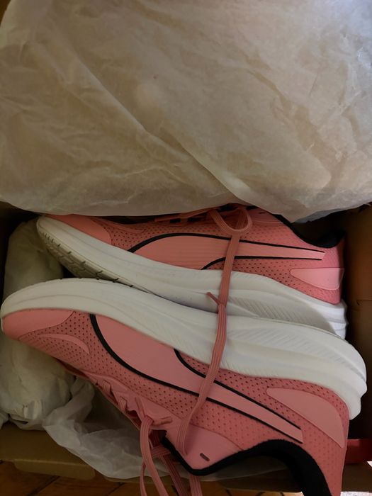 Adidasi Puma femei marimea 38.5 noi