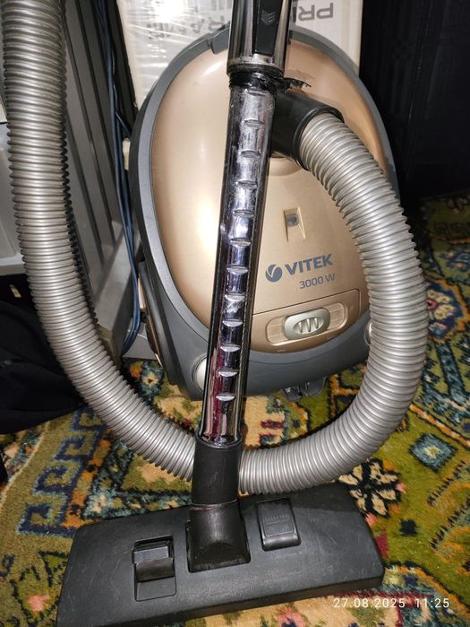 Пылесос фирмы Vitek