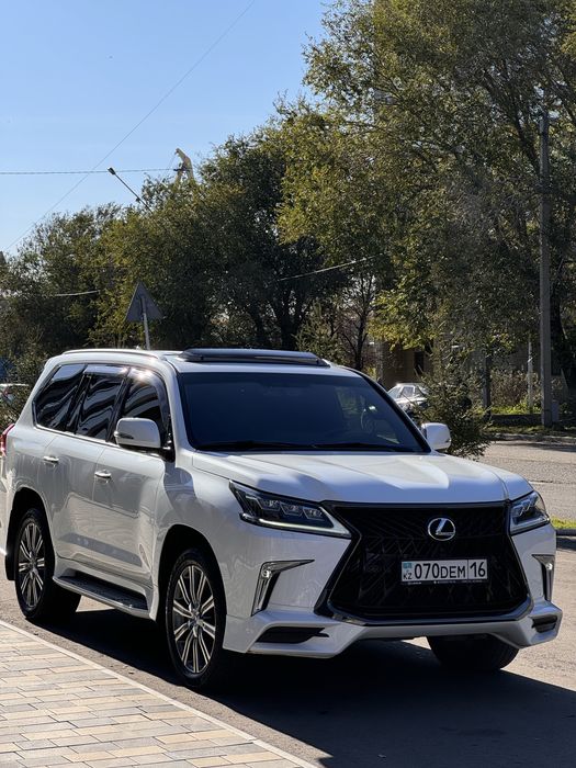 Аренда Lexus LX 570 с водителем