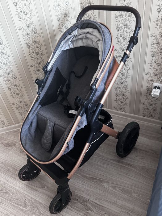 продам коляску 3 в 1 с автокреслом