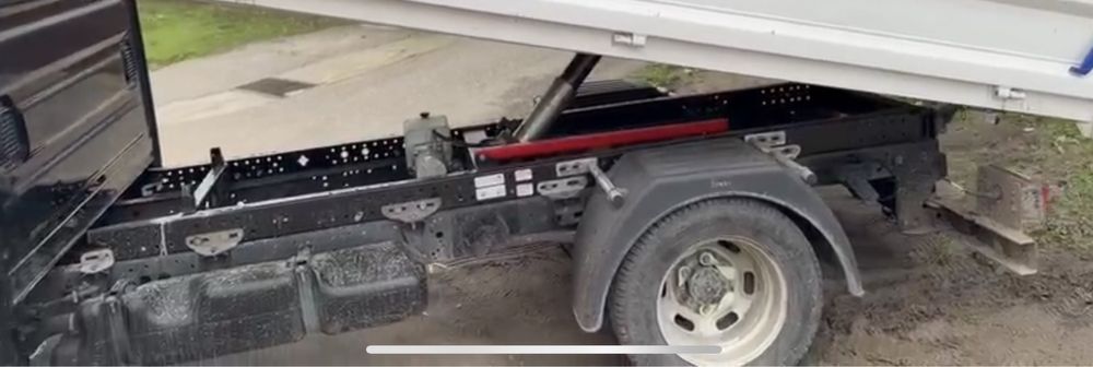 Vand semi sasiu si cilindru si pompa basculare 7.5 t iveco