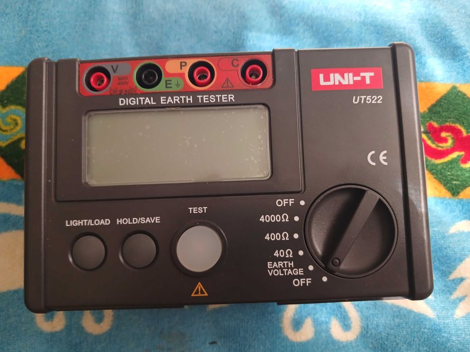 Измеритель заземления UNI-T UT522