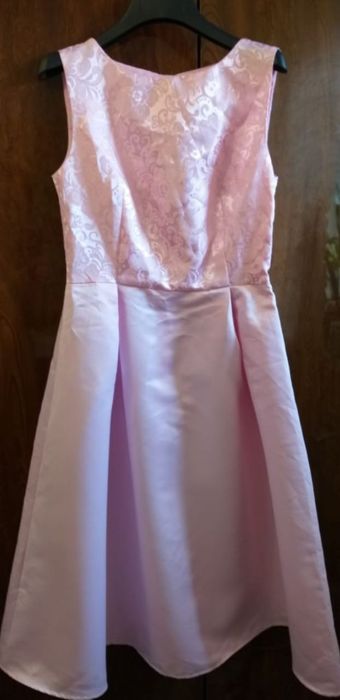 Новая куртка 46р.4000тг