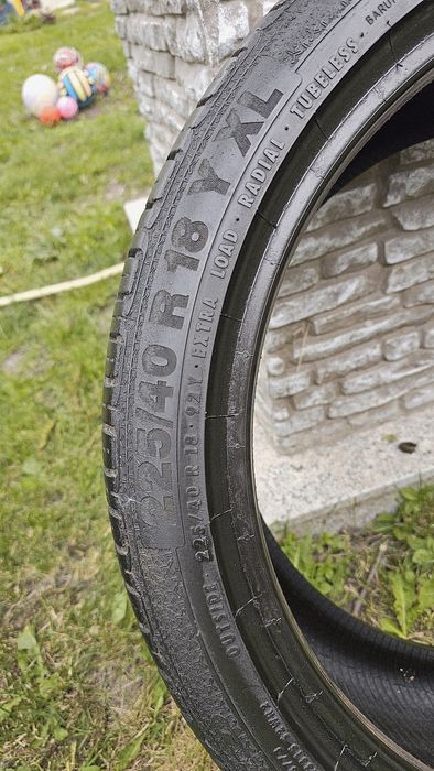 Летни гуми Barum  225/40/18 4бр.