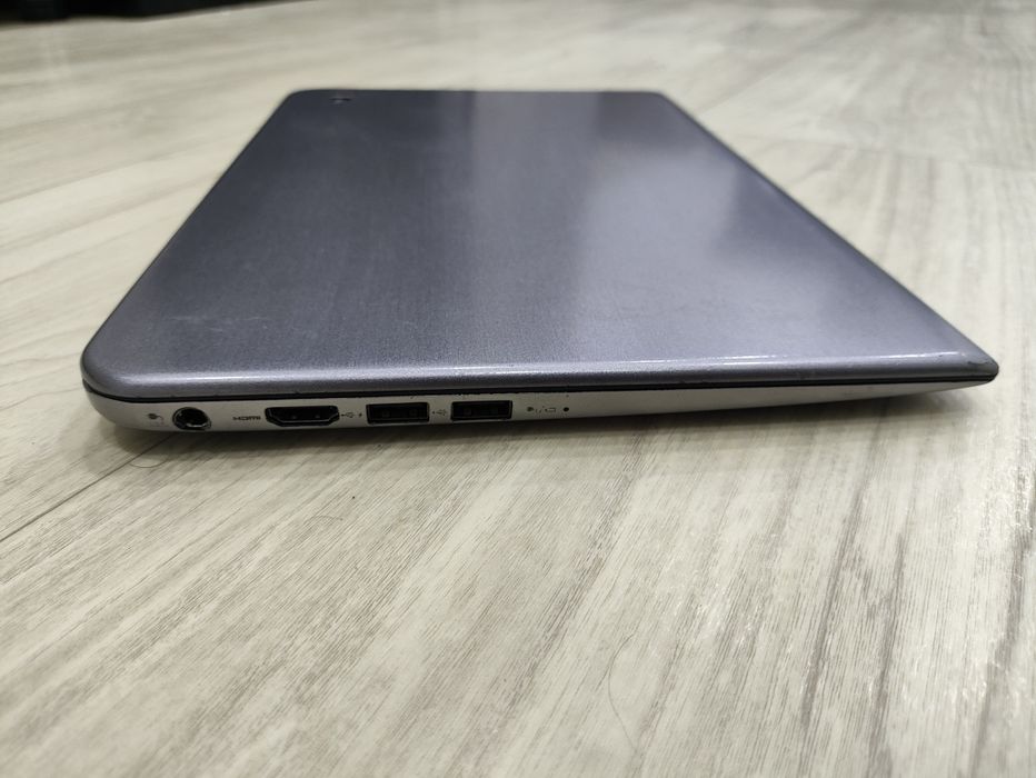 Toshiba Dynabook I7 8/256Gb