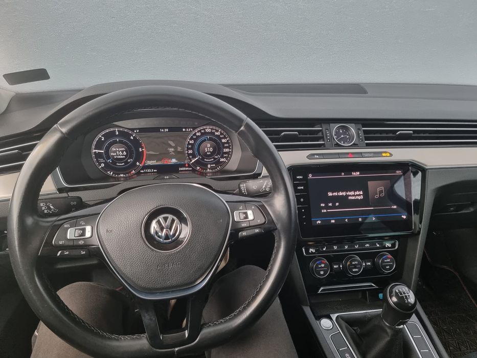 Volkswagen Passat 2019
