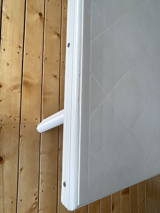 Голяма градинска маса