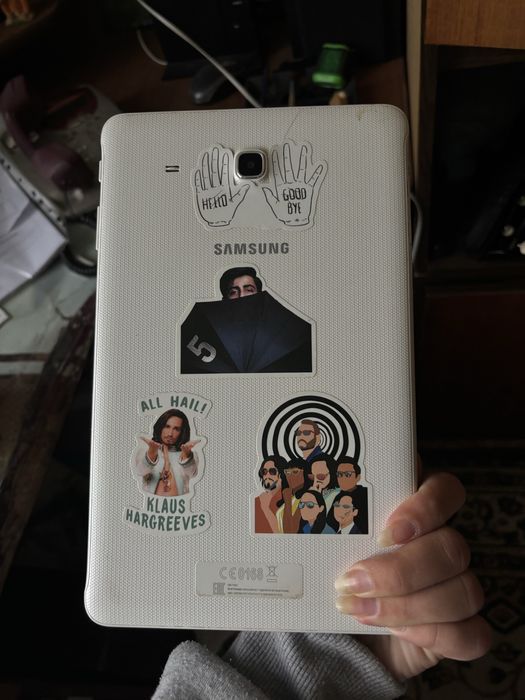 Продам планшет galaxy tab e