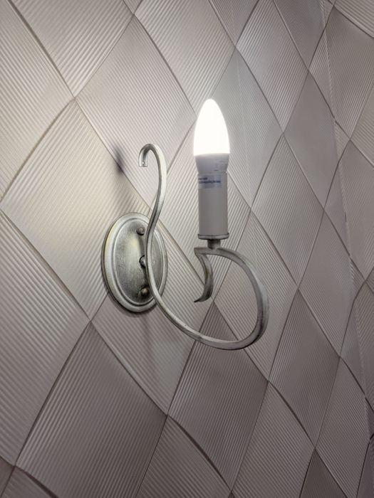 Продам бра, люстры