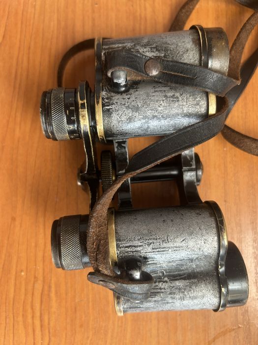 Binoclu Kosmos prismenglas 8X